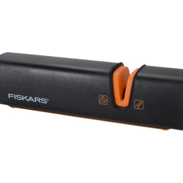 FISKARS Xsharp™ Axe & Knife Sharpener