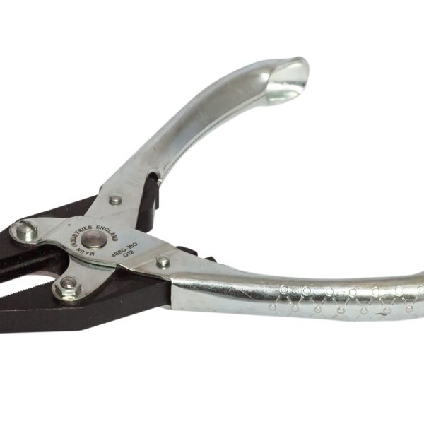 MAUN Flat Nose Pliers Serrated Jaw 160mm (6.1/4in)