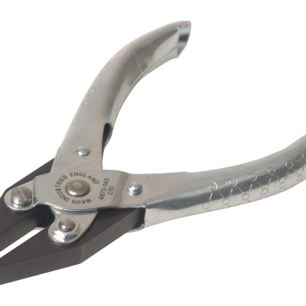 MAUN Flat Nose Pliers Smooth Jaw 140mm (5.1/2in)