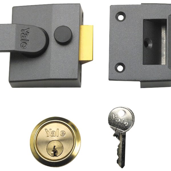 YALE LOCKS 85 Deadlocking Nightlatch 40mm Backset DMG Finish Box