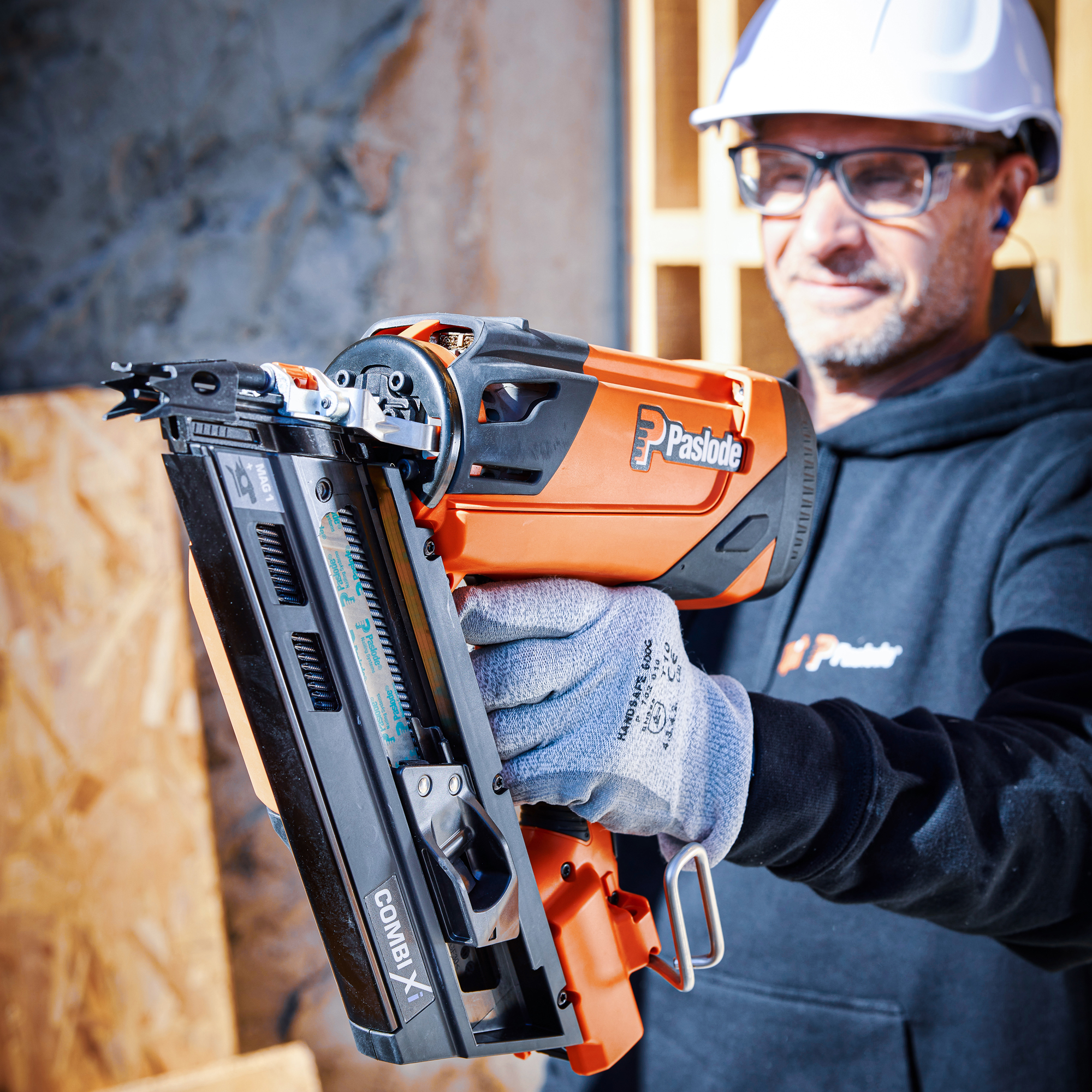 PASLODE COMBI XI 2 in 1 strip nailer x1 battery - Image 9