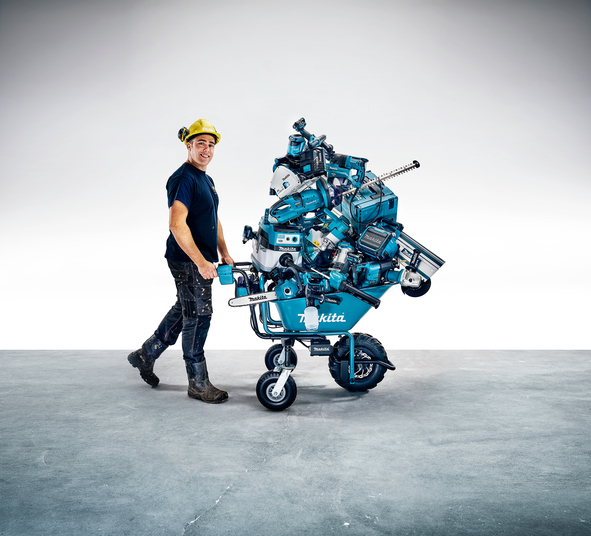 MAKITA DCU180Z 18v Wheelbarrow (chassis only) bare unit - Image 2